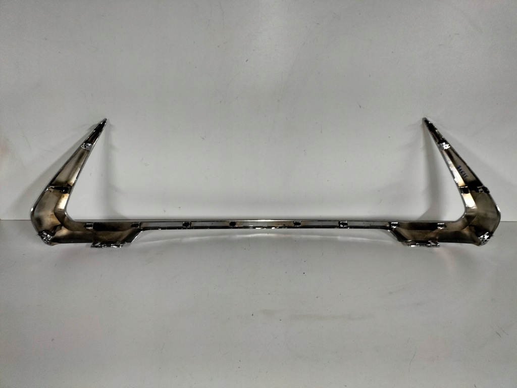 Молдинг решётка хром lexus ux 18- Киев