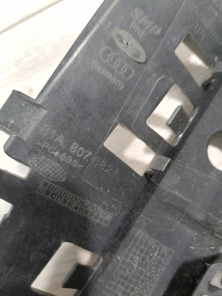 фото №9, Audi q2 s-line решітка бампер правий перед 81a807682l