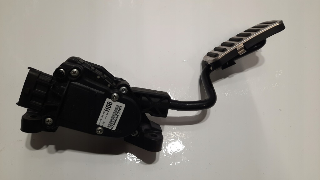 фото №1, Hyundai i30 i fd 1.6 crdi потенциометр газа