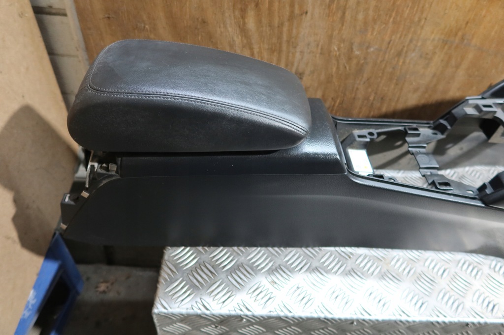 фото №6, Туннель средний audi a3 8v 8v1863241