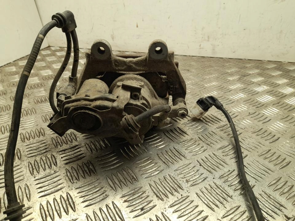 Суппорт тормоза mercedes-benz eqe v295 2023 с задний po правой 6v552d в Украине