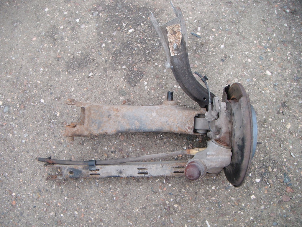 фото №6, Volvo v70 ii 2.4t awd 00- поворотный кулак ступица