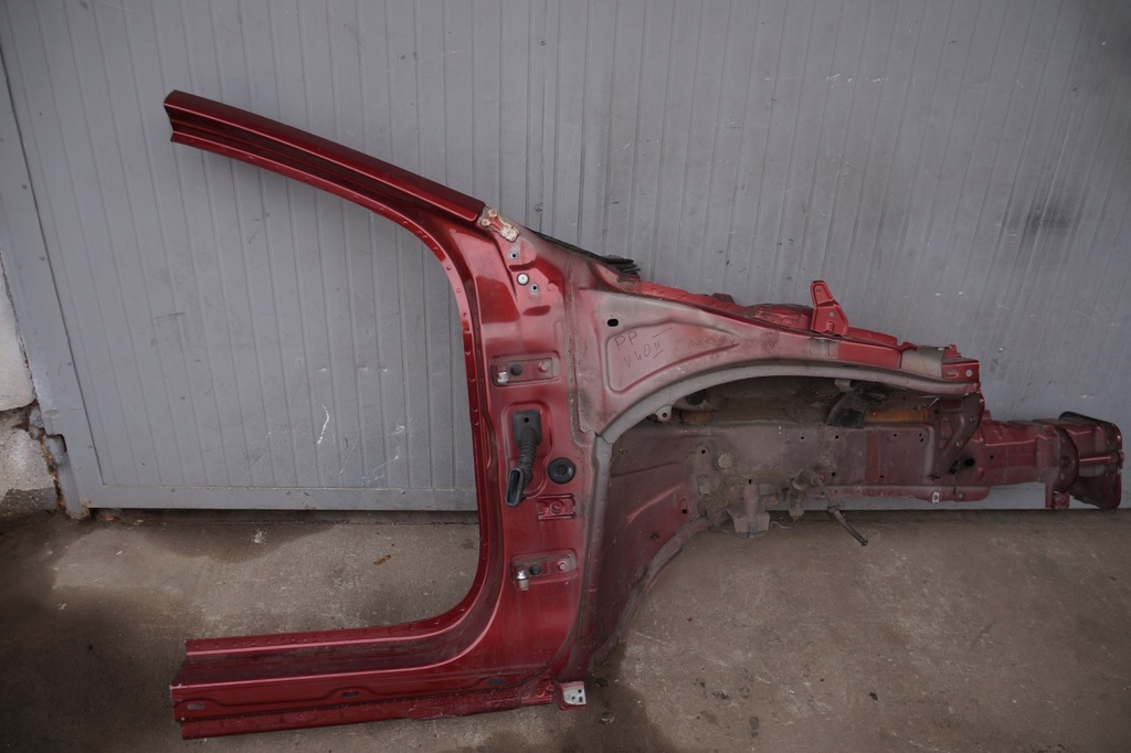 фото №1, Volvo v40 ii чверть права перед лонжерон правий передня