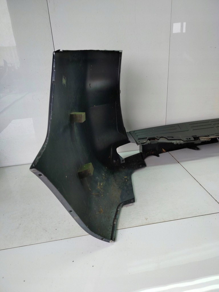 Toyota land cruiser 150 09- бампер задній задній Зі Шроту