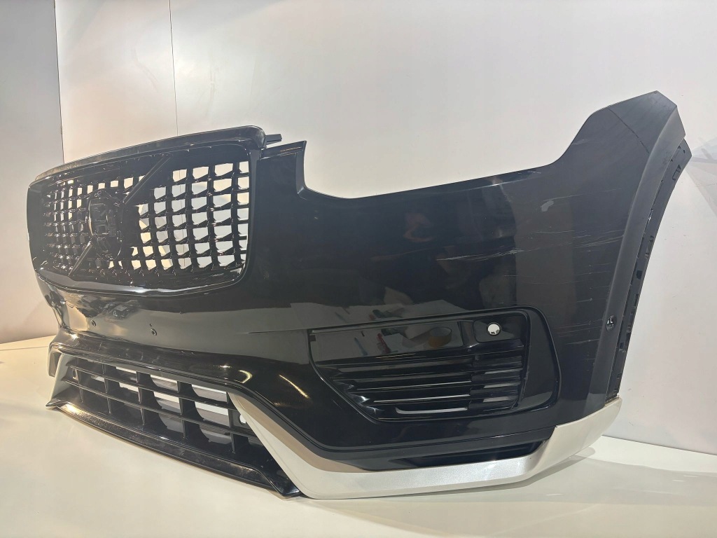 Volvo xc90 2 r-design рестайлинг  бампер передний- 18063 Оригинал