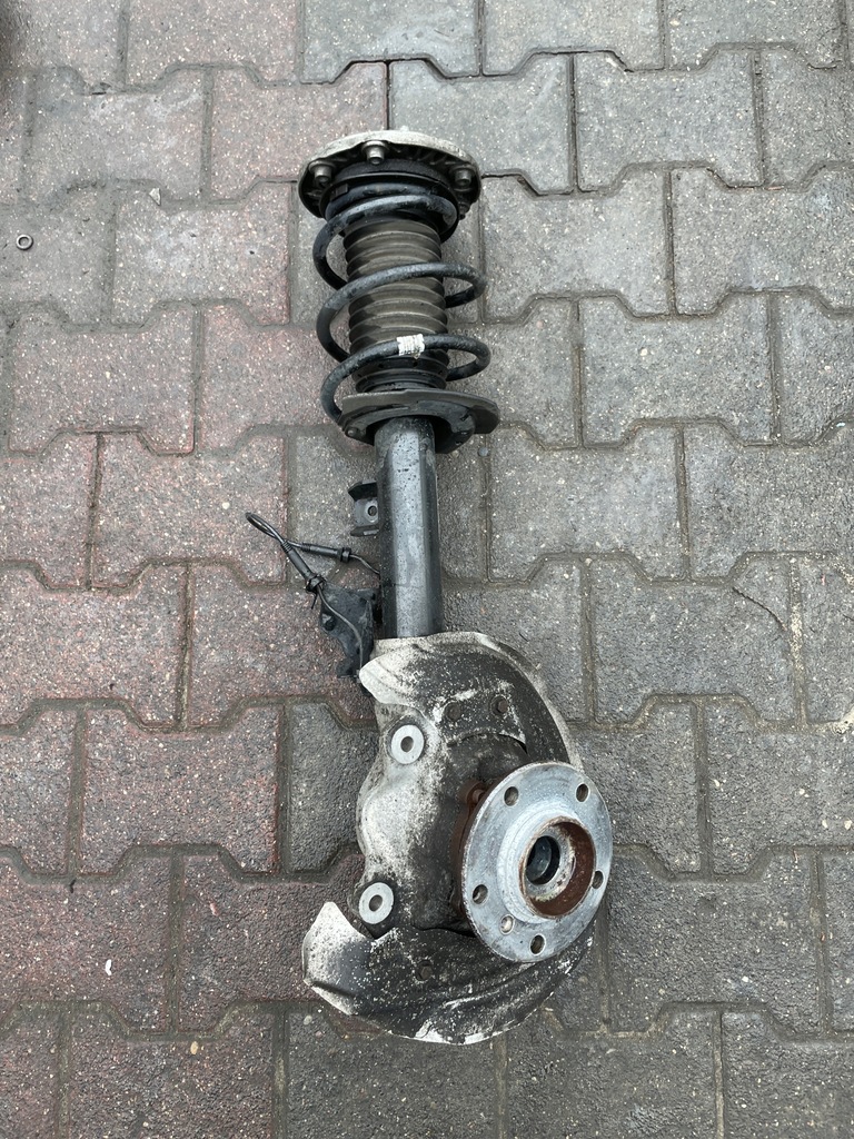 фото №1, Bmw 3 f34 амортизационная стойка правый передний поворотный кулак 6873780