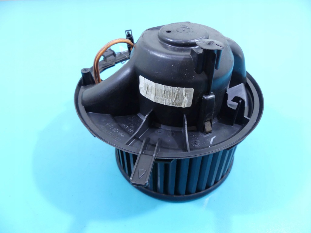 фото №1, Воздуходувка обдув вентилятор vw jetta vi 998928j