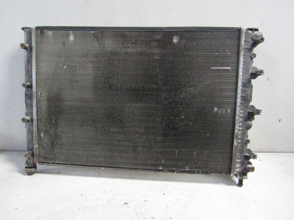 Купить Alfa romeo 147 радиатор воды 1,6 2002 r.