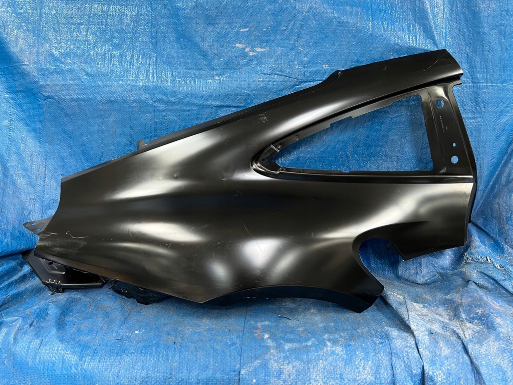 фото №1, Porsche 911 992 turbo правый задний крыло