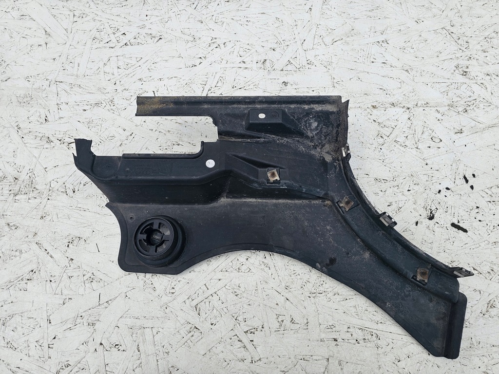 фото №1, Q5 8r захист підлога права пошкоджена 8r0825216a