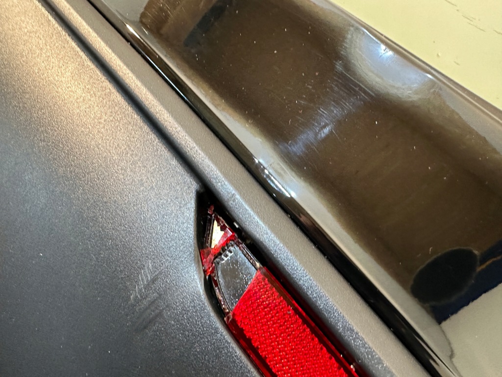 Tesla model y бампер задня задній 1540121-01-e Київ