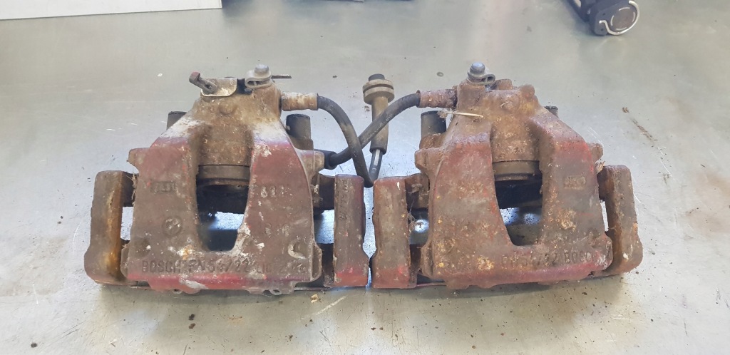 фото №1, Alfa romeo 156 1.9 jtd суппорт левый перед bosch