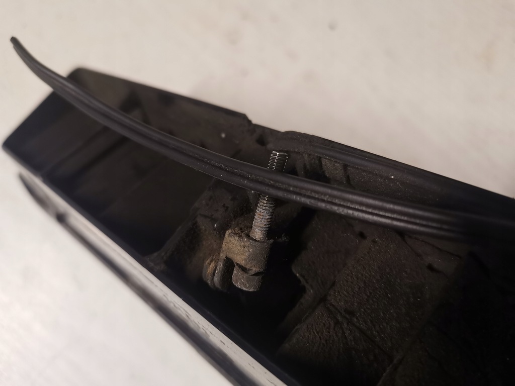 фото №11, Решётка обдув средняя mercedes e w124 s124