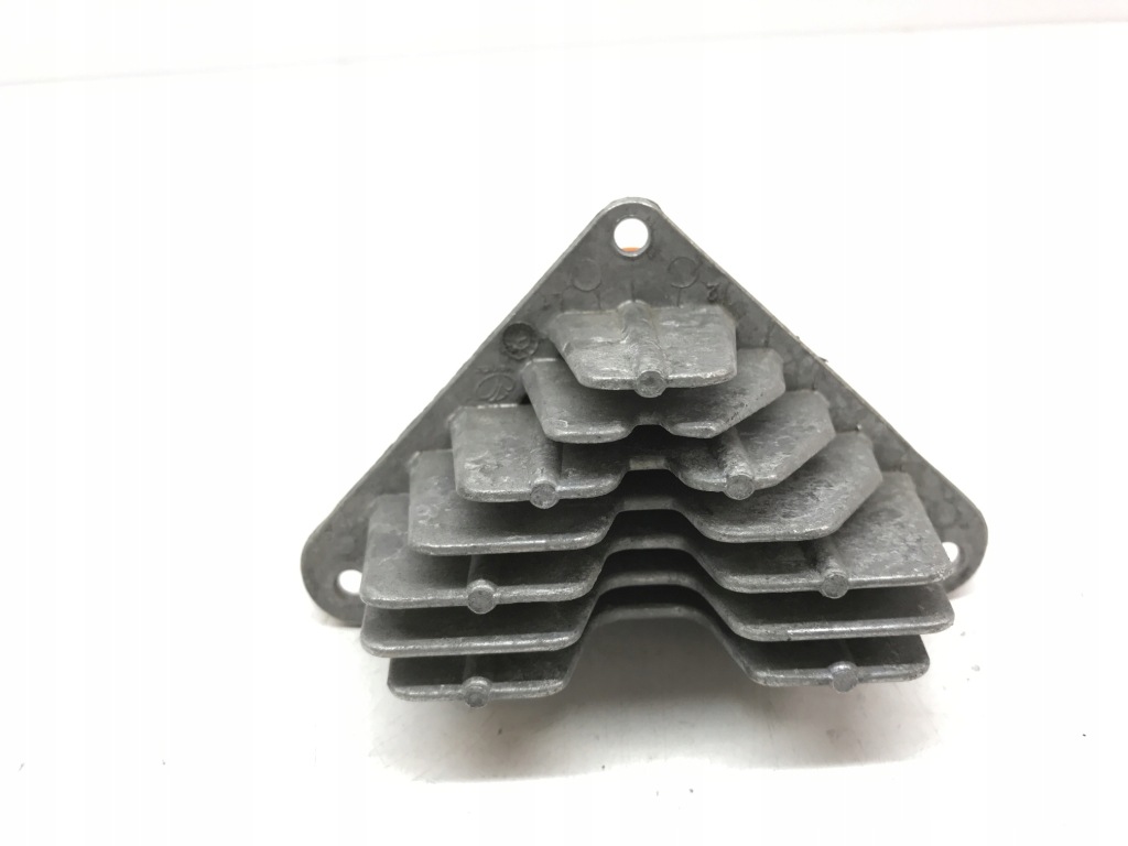 фото №1, Renault master iv преобразователь модуль led левая оригинал vp-00210657