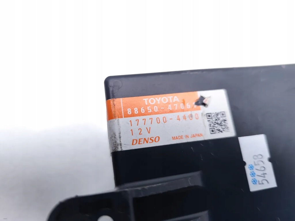 фото №7, Toyota prius керування кондиціонера / обігріву 1.8 plug-in hybrid 2010