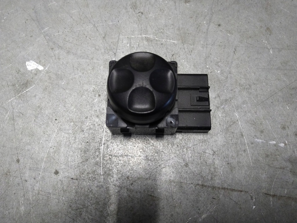 фото №1, Pacifica 2016-2021r перемикач накачування сидіння