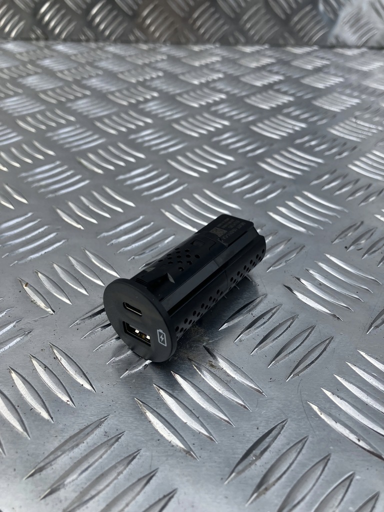 фото №1, Роз'єм port usb usb-c ford kuga iii mk3 20-