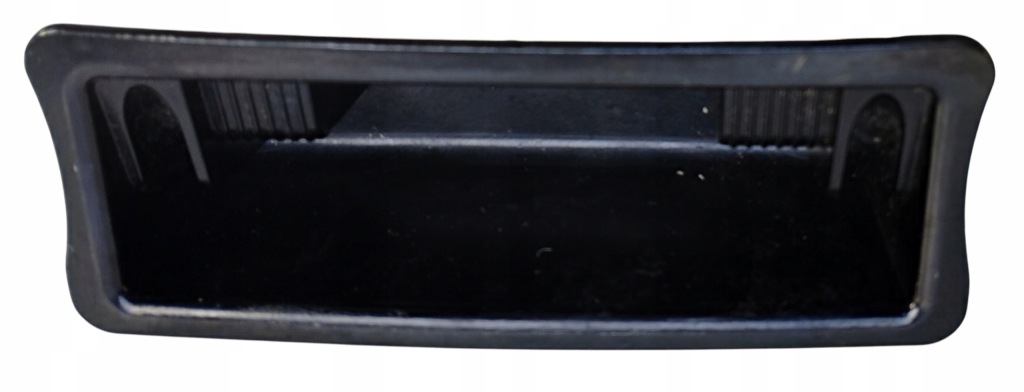 фото №1, Пепельница вкладыш audi a3 8p 8p0857575