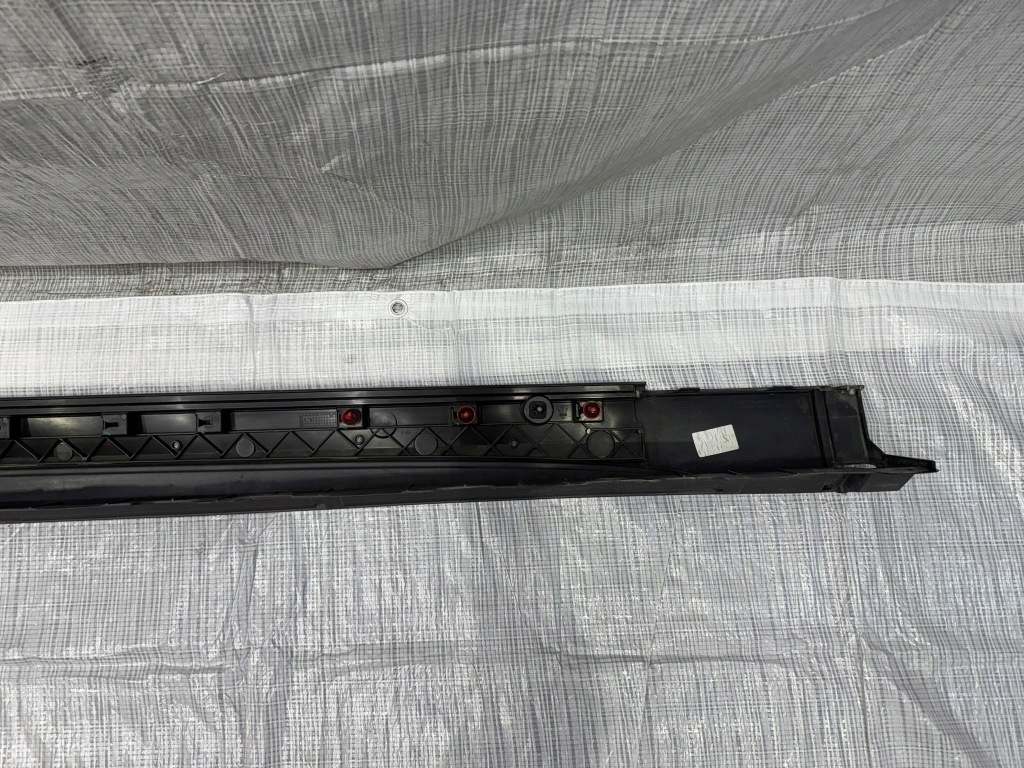 Накладка накладка порога  ліва maserati grecale modena 670195182 Київ