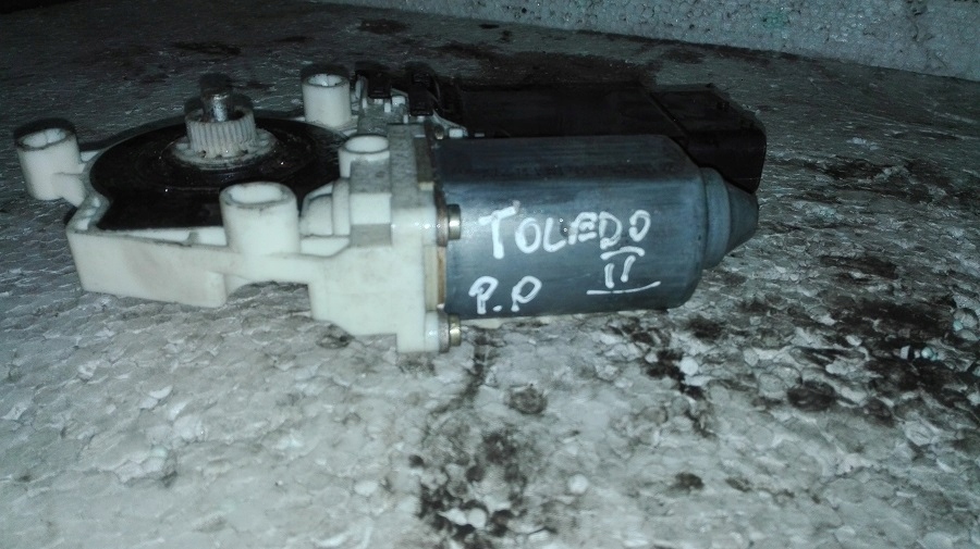 фото №4, Моторчик стекло перед правый 101431-202