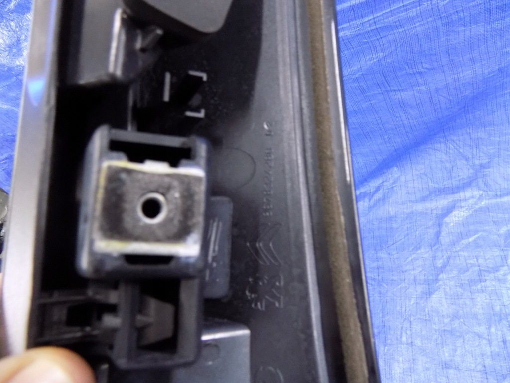 фото №7, Спойлер задний крышки спойлер peugeot 2008 15r 1,2thp