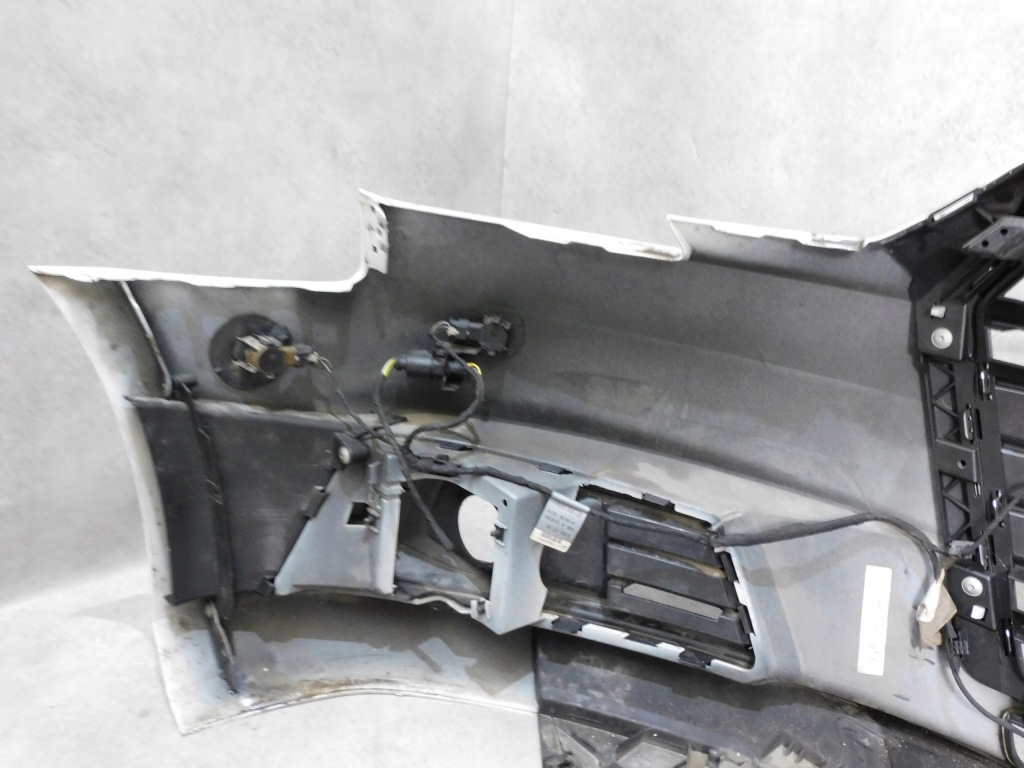 Audi a4 b9 8w бампер перед комплектний  камера pdc Доставка