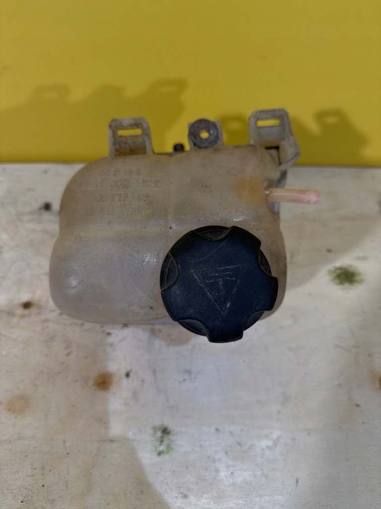 фото №1, Mini clubman r55- бак расширительный 7539267-02