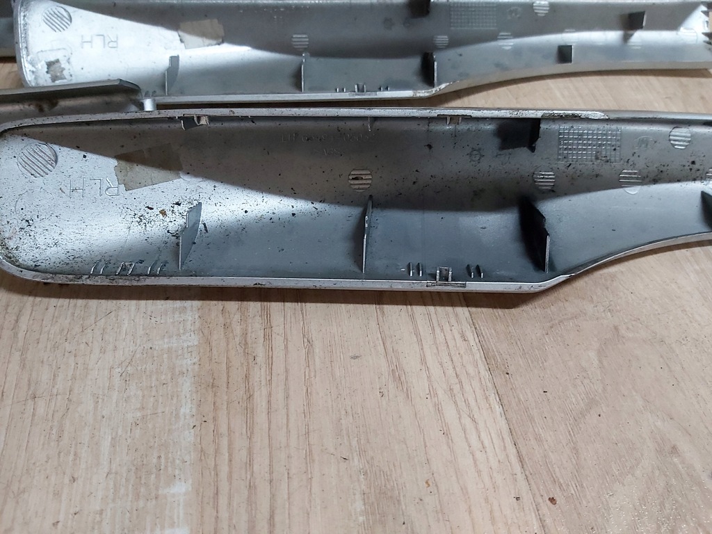 фото №6, Toyota avensis t25 заглушка рейлинг левый задняя левая защита рейлинг