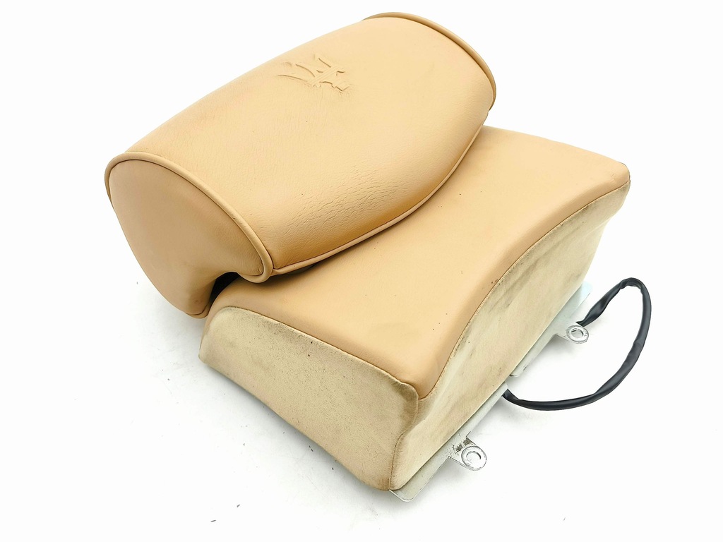 фото №1, Maserati quattroporte 2005 середина подголовник сиденье заднего