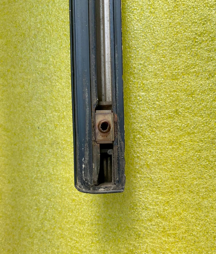 фото №7, Mercedes w123 молдинг крышки багажника