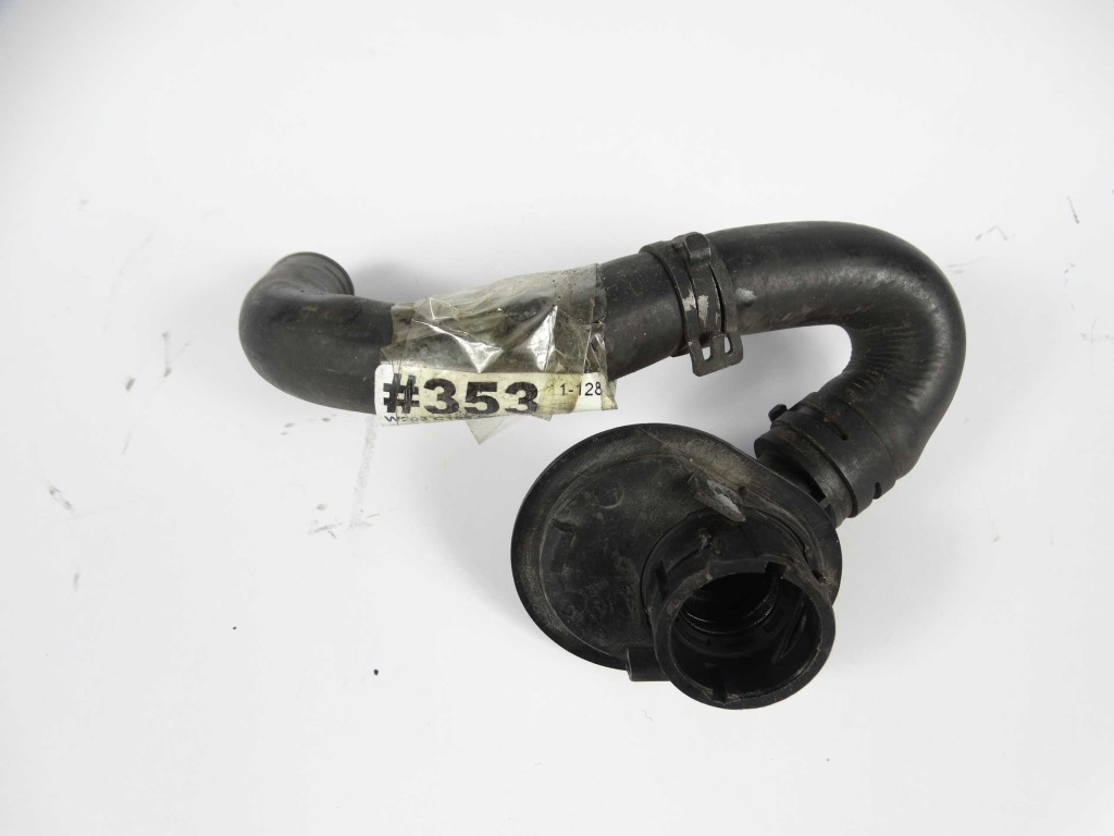 Купить Mercedes w209 w203 пабтрубок  труба шланг воды a2038302596