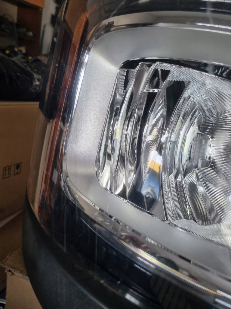 Scania s ntg r новый model фара full led правый  комплектная 3148186 Оригинал