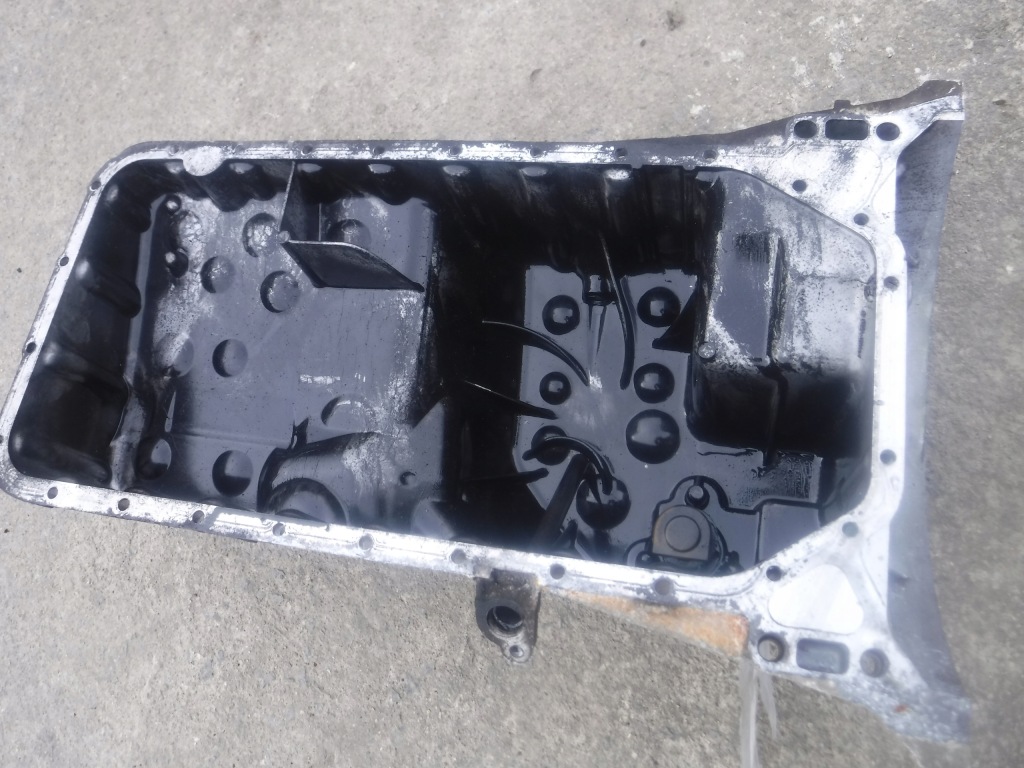 фото №1, Mercedes поддон масляная двигателя a6460141102 2,2cdi