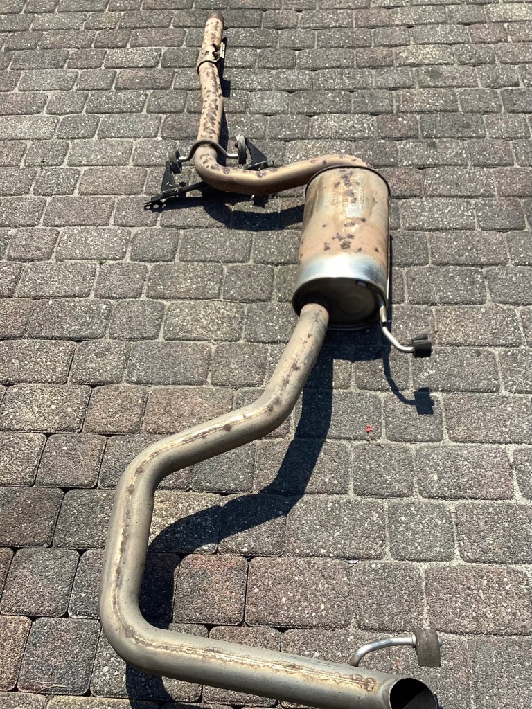 Купити Vw touran 1,6 tdi труба гасник випускний