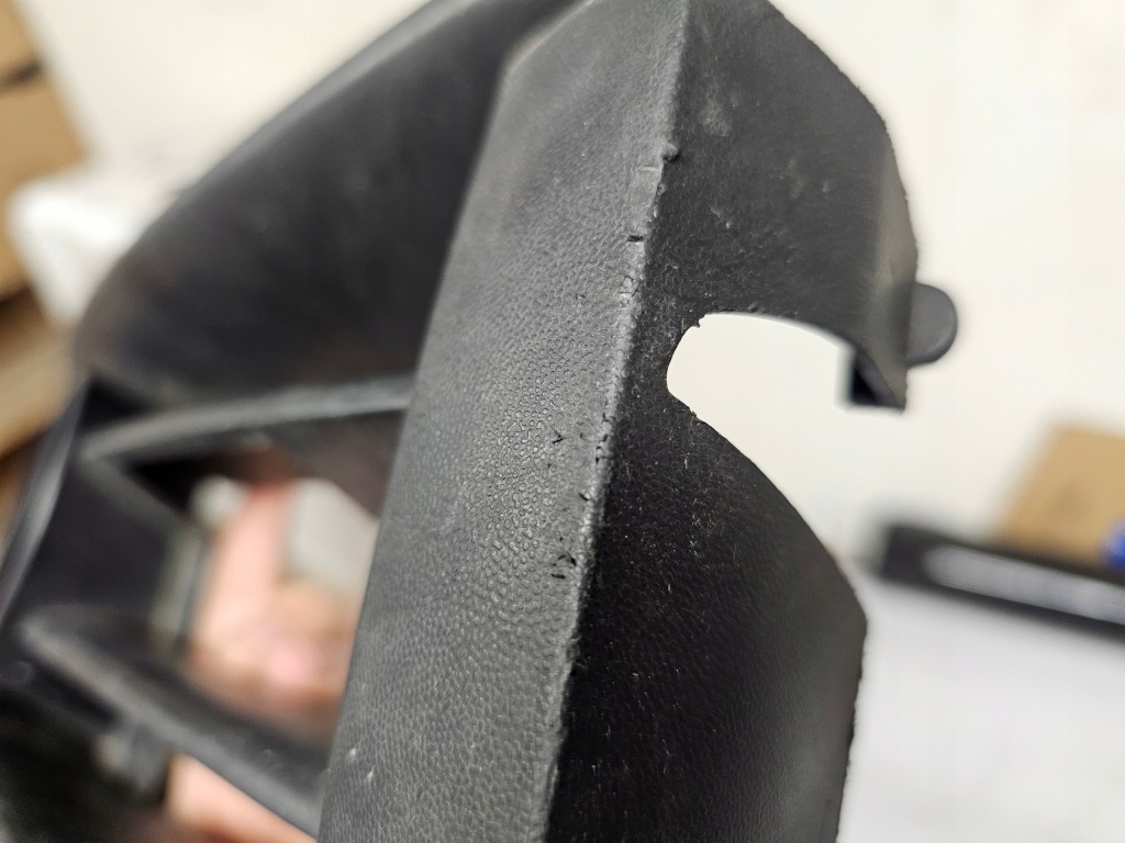 фото №10, Volkswagen polo iv решётка бампера правая перед 6q0853666c