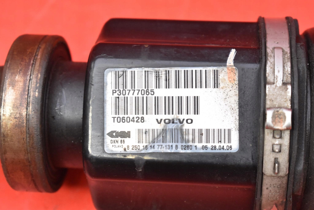 фото №6, Привідний вал права перед передня p30777065 volvo s60 1 i 2.4 d5 185 km 04-09