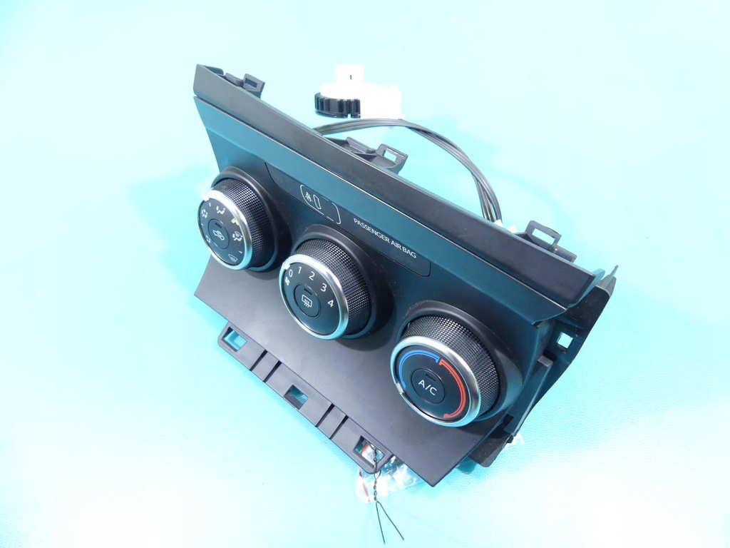 фото №1, Консоль панель обдув toyota verso 09-18