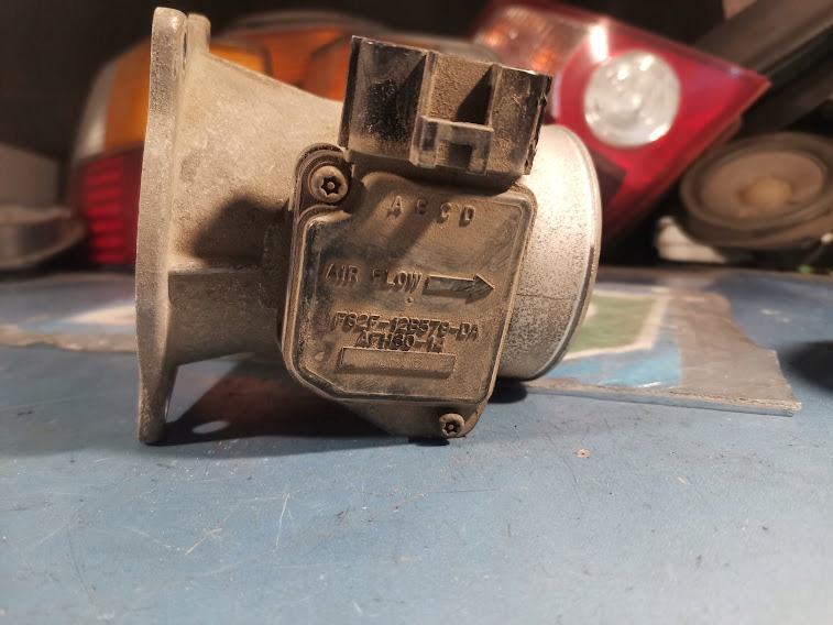 Витратомір mazda 626 f82f12b579da afh6014 4pin в Україні