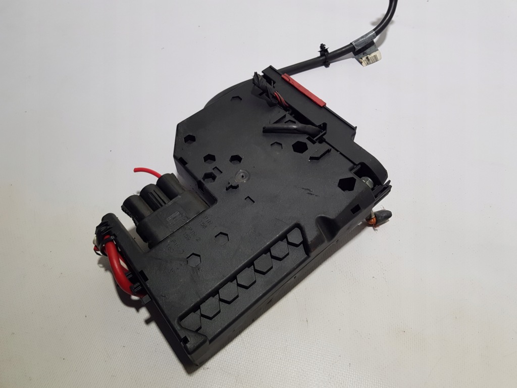 фото №1, Модуль клемма plus mercedes w204 w207 2075401550