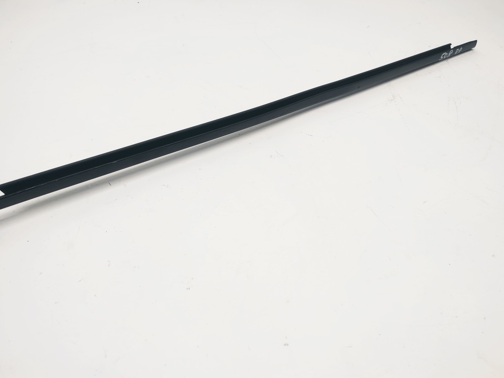 фото №10, Peugeot 508 молдинг уплотнитель дверь правый перед