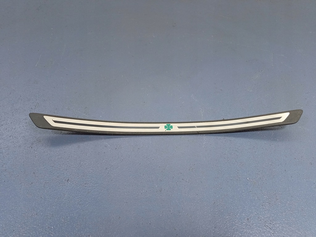 фото №1, Alfa romeo stelvio qv молдинг порог перед левая