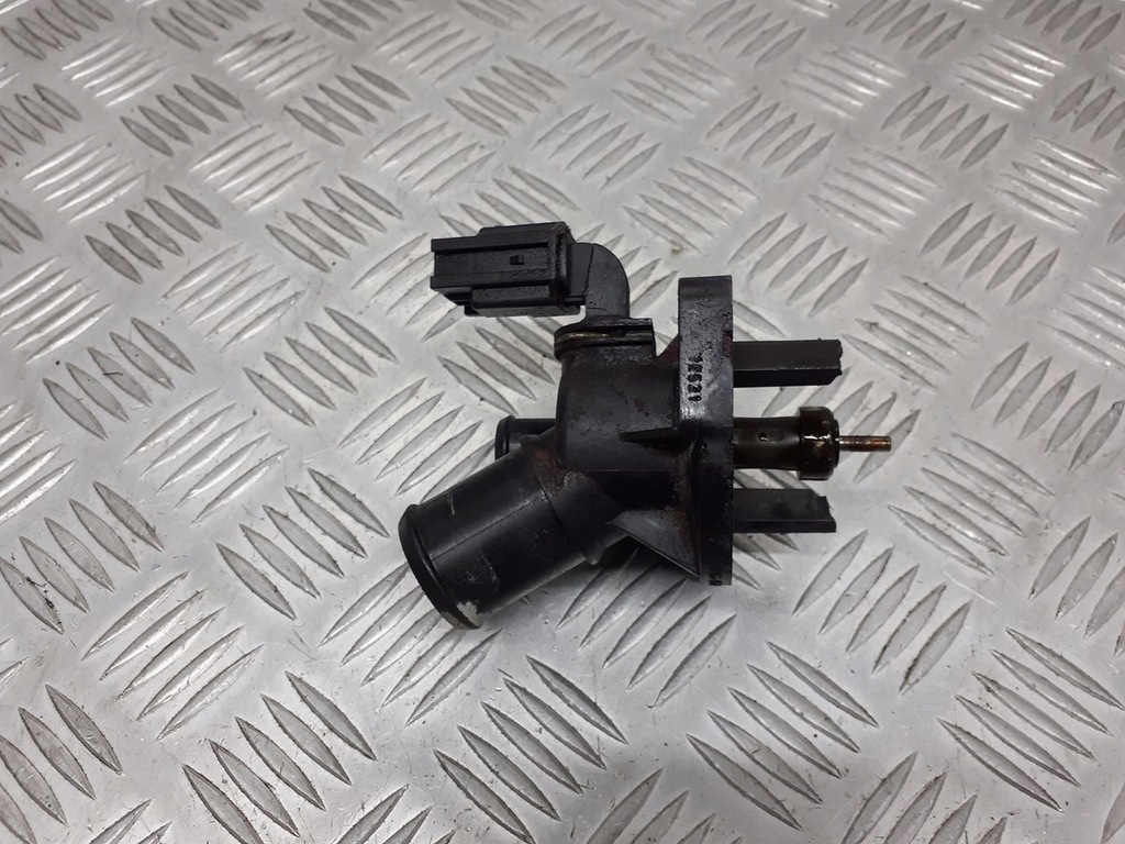 фото №1, Корпус термостата ford mondeo mk3 1.8 16v