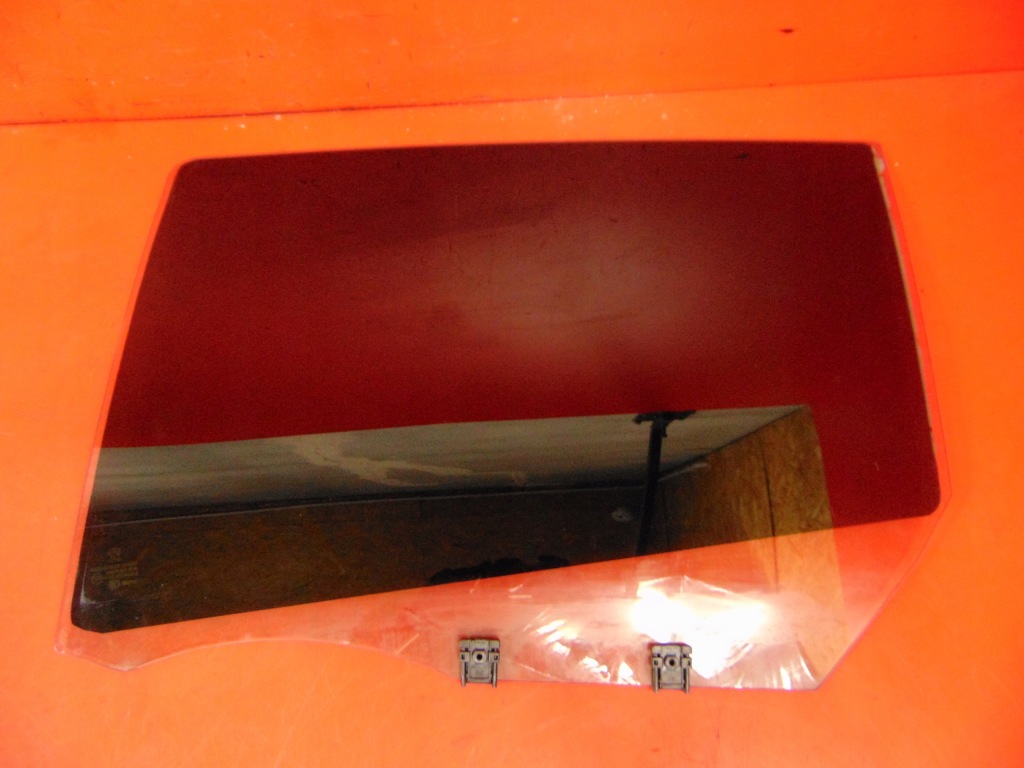 фото №1, Peugeot 308 ii t9 стекло дверь левая задняя задняя 2013r