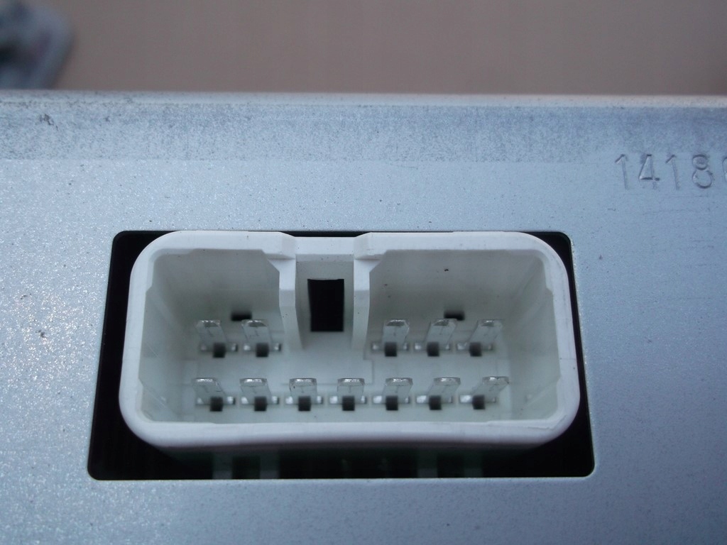 фото №4, Toyota avensis iii t27 усилитель