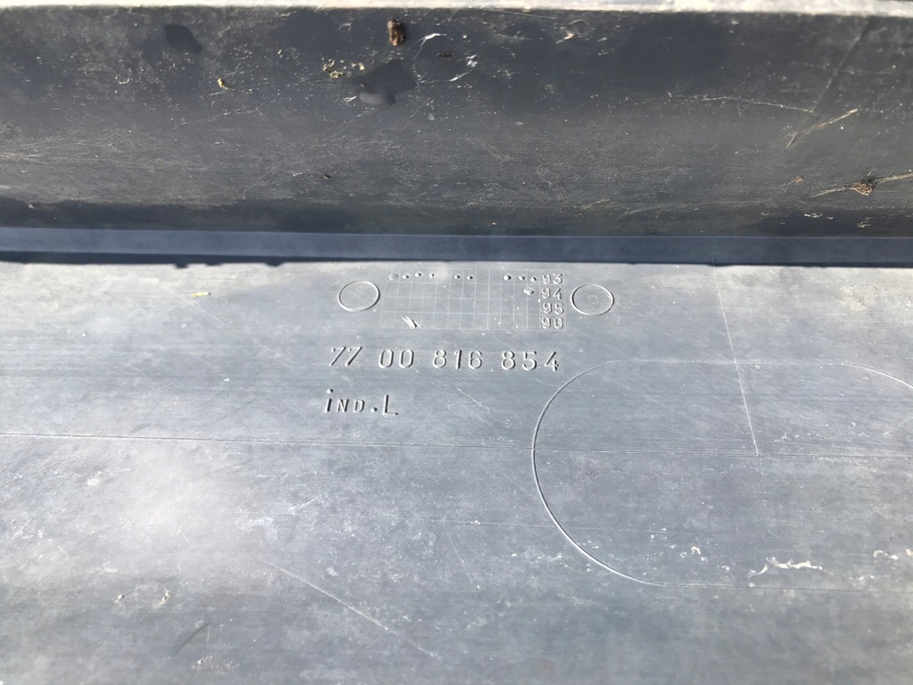 фото №9, Renault twingo i бампер задняя задний