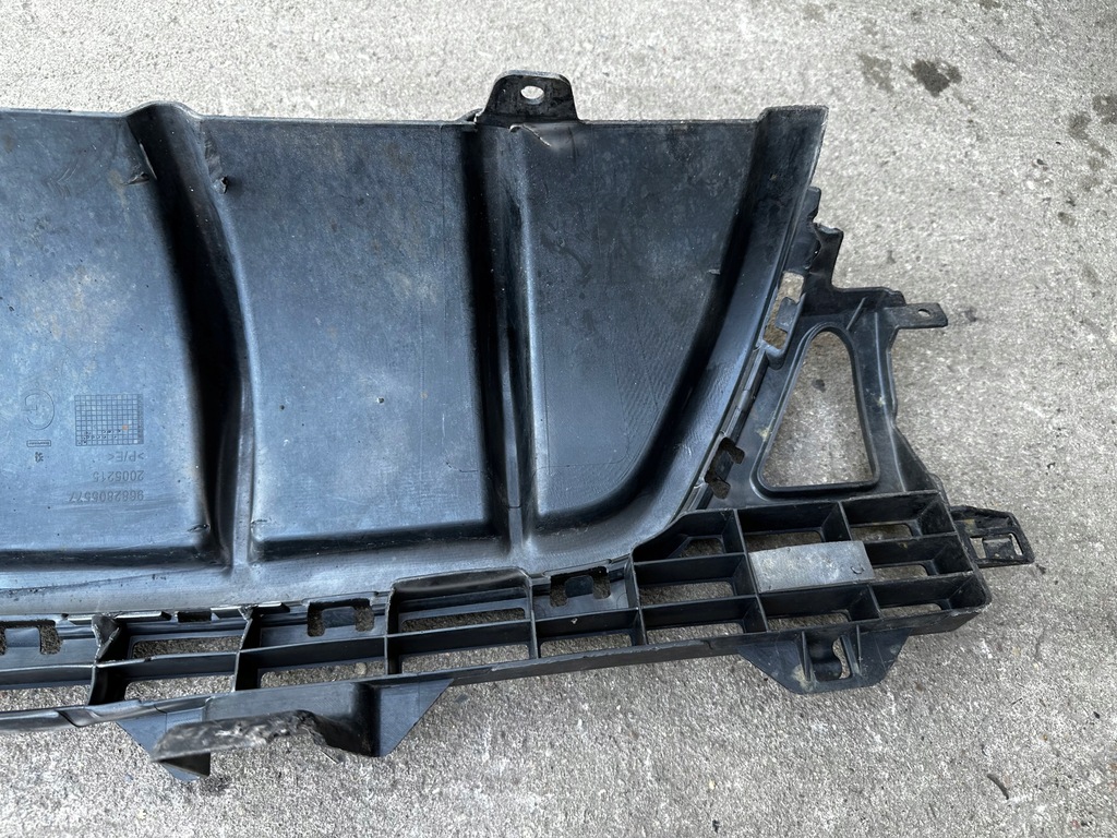 фото №9, Диффузор бампера левый 9682805577 peugeot 308 cc