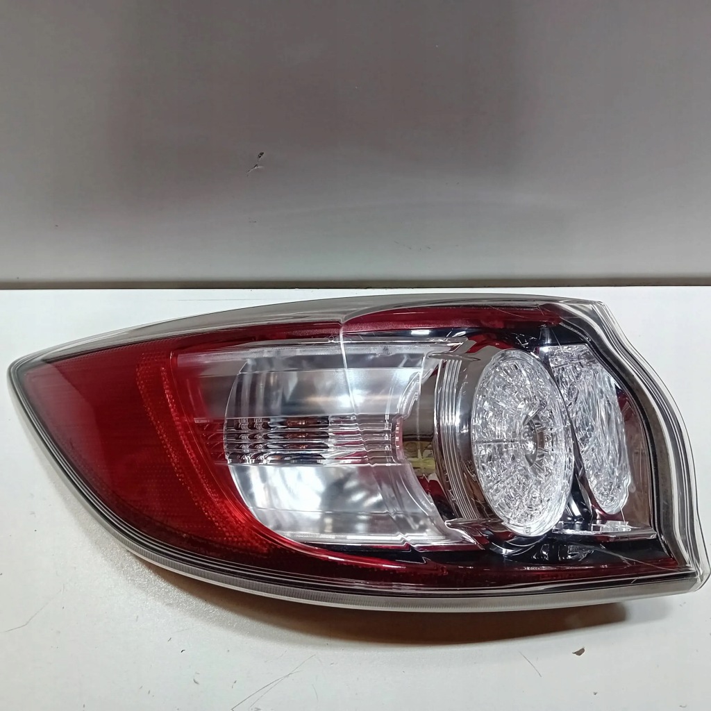 фото №1, Mazda iii 3 ii bl mps 09-13 левая лампа задняя левый задняя oem