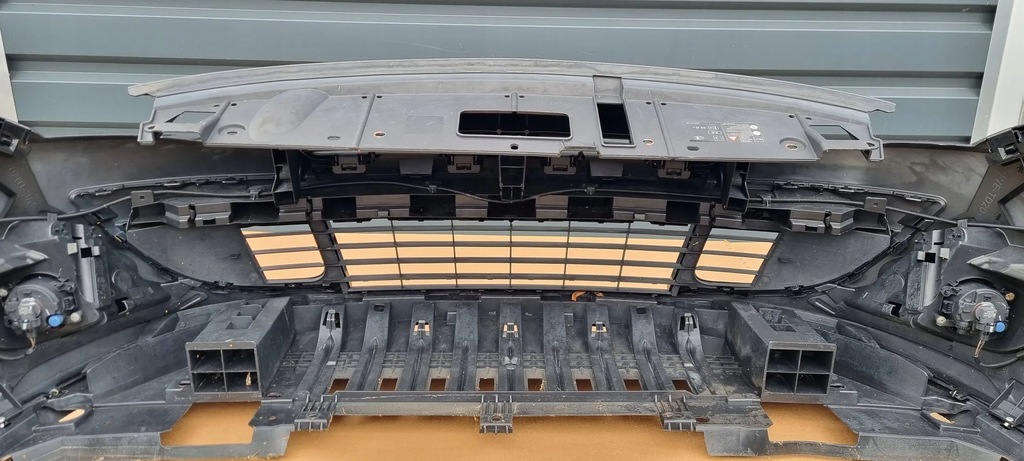 фото №7, Renault scenic iii 2009-2012 бампер перед оригинал e028