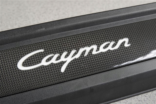 фото №10, Porsche 718 cayman 981/982 пороги карбон+ підсвітка.