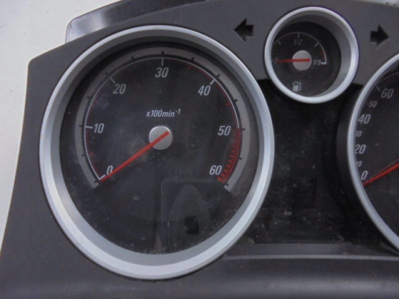 фото №5, Opel zafira b счетчик приборы 1.9d 13308997
